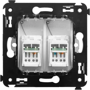 ДКС Компьютерная розетка RJ-45 в стену, кат.5e двойная, Avanti, белое облако 4400464 DKC ДКС Компьютерная розетка RJ-45 в стену, кат.5e двойная, Avanti, белое облако 4400464 DKC