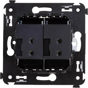 ДКС USB зарядное устройство в стену 2.1 А, Avanti, черный квадрат 4402543 DKC ДКС USB зарядное устройство в стену 2.1 А, Avanti, черный квадрат 4402543 DKC
