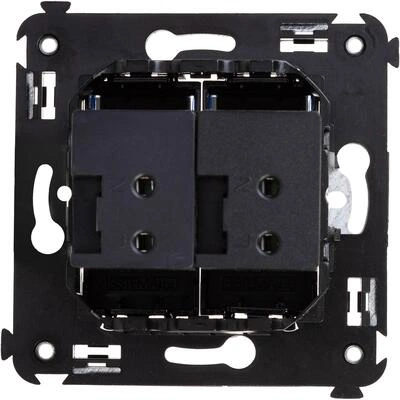 ДКС USB зарядное устройство в стену 2.1 А, Avanti, черный квадрат 4402543 DKC ДКС USB зарядное устройство в стену 2.1 А, Avanti, черный квадрат 4402543 DKC