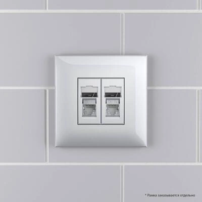 ДКС Компьютерная розетка RJ-45 в стену, кат.5e двойная экранированная, Avanti, закаленная сталь 4404364 DKC ДКС Компьютерная розетка RJ-45 в стену, кат.5e двойная экранированная, Avanti, закаленная сталь 4404364 DKC