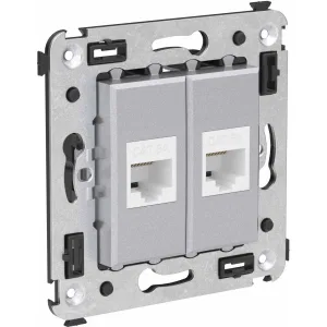 ДКС Компьютерная розетка RJ-45 без шторки в стену, кат.6А двойная, Avanti, закаленная сталь 4404674 DKC ДКС Компьютерная розетка RJ-45 без шторки в стену, кат.6А двойная, Avanti, закаленная сталь 4404674 DKC