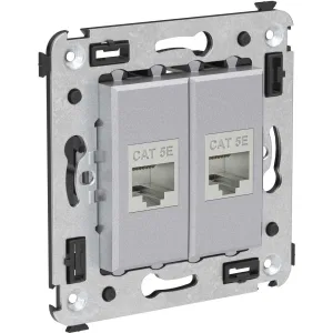 ДКС Компьютерная розетка RJ-45 без шторки в стену, кат.5e двойная экранированная, Avanti, закаленная сталь 4404764 DKC ДКС Компьютерная розетка RJ-45 без шторки в стену, кат.5e двойная экранированная, Avanti, закаленная сталь 4404764 DKC