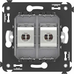 ДКС Компьютерная розетка RJ-45 без шторки в стену, кат.6 двойная экранированная, Avanti, закаленная сталь 4404794 DKC ДКС Компьютерная розетка RJ-45 без шторки в стену, кат.6 двойная экранированная, Avanti, закаленная сталь 4404794 DKC