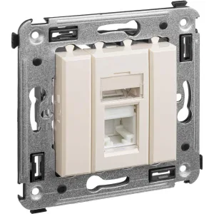 ДКС Компьютерная розетка RJ-45 в стену, кат.6А одинарная, Avanti, ванильная дымка 4405373 DKC ДКС Компьютерная розетка RJ-45 в стену, кат.6А одинарная, Avanti, ванильная дымка 4405373 DKC