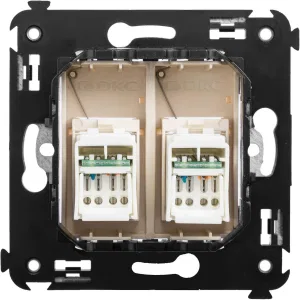 ДКС Компьютерная розетка RJ-45 в стену, кат.6А двойная, Avanti, ванильная дымка 4405374 DKC ДКС Компьютерная розетка RJ-45 в стену, кат.6А двойная, Avanti, ванильная дымка 4405374 DKC
