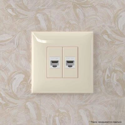 ДКС Компьютерная розетка RJ-45 без шторки в стену, кат.6А двойная, Avanti, ванильная дымка 4405674 DKC ДКС Компьютерная розетка RJ-45 без шторки в стену, кат.6А двойная, Avanti, ванильная дымка 4405674 DKC