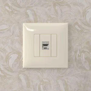 ДКС Компьютерная розетка RJ-45 без шторки в стену, кат.5e одинарная экранированная, Avanti, ванильная дымка 4405763 DKC ДКС Компьютерная розетка RJ-45 без шторки в стену, кат.5e одинарная экранированная, Avanti, ванильная дымка 4405763 DKC