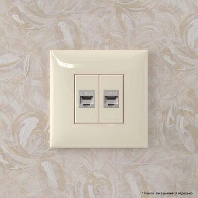 ДКС Компьютерная розетка RJ-45 без шторки в стену, кат.6А двойная экранированная, Avanti, ванильная дымка 4405774 DKC ДКС Компьютерная розетка RJ-45 без шторки в стену, кат.6А двойная экранированная, Avanti, ванильная дымка 4405774 DKC