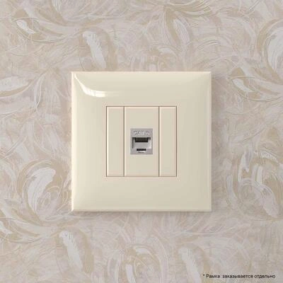 ДКС Компьютерная розетка RJ-45 без шторки в стену, кат.6 одинарная экранированная, Avanti, ванильная дымка 4405793 DKC ДКС Компьютерная розетка RJ-45 без шторки в стену, кат.6 одинарная экранированная, Avanti, ванильная дымка 4405793 DKC
