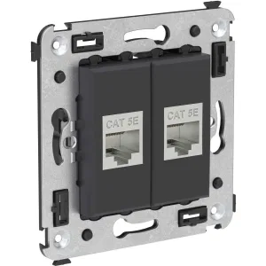 ДКС Компьютерная розетка RJ-45 без шторки в стену, кат.5e двойная экранированная, Avanti, черный матовый 4412764 DKC ДКС Компьютерная розетка RJ-45 без шторки в стену, кат.5e двойная экранированная, Avanti, черный матовый 4412764 DKC