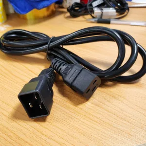 ДКС Кабель питания IEC320 C19 - IEC320 C20, 2,0 м, сечение 3 х 2,5 мм² R5CORD0920 DKC ДКС Кабель питания IEC320 C19 - IEC320 C20, 2,0 м, сечение 3 х 2,5 мм² R5CORD0920 DKC